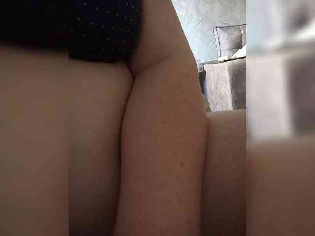 Milf_a webcam