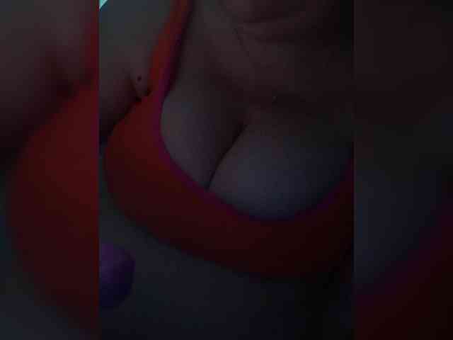 Milf_a webcam