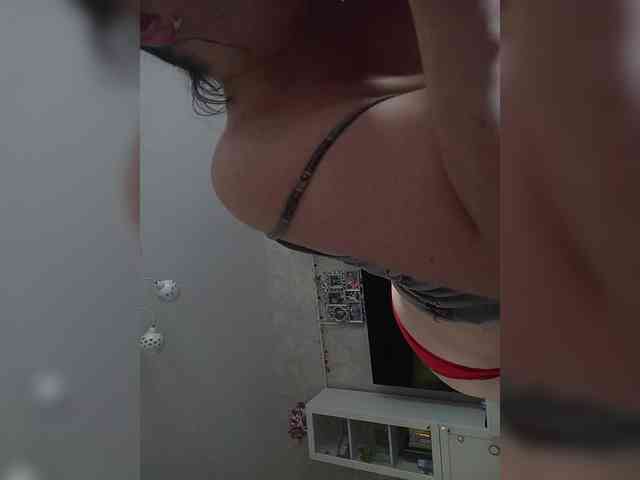Milf_a webcam