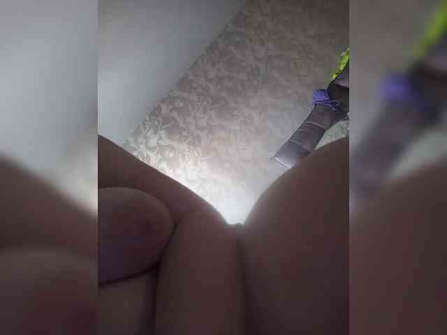 Milf_a webcam