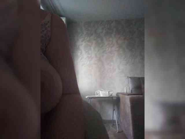 Milf_a webcam
