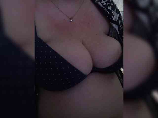 Milf_a webcam