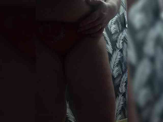 Milf_a webcam
