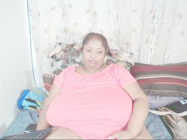 Indiantasha live cam