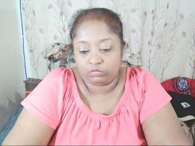 Indiantasha live cam on BongaCams