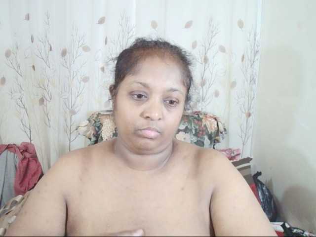 Indiantasha live cam on BongaCams