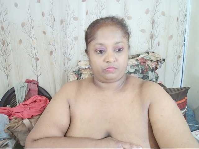 Indiantasha live cam on BongaCams