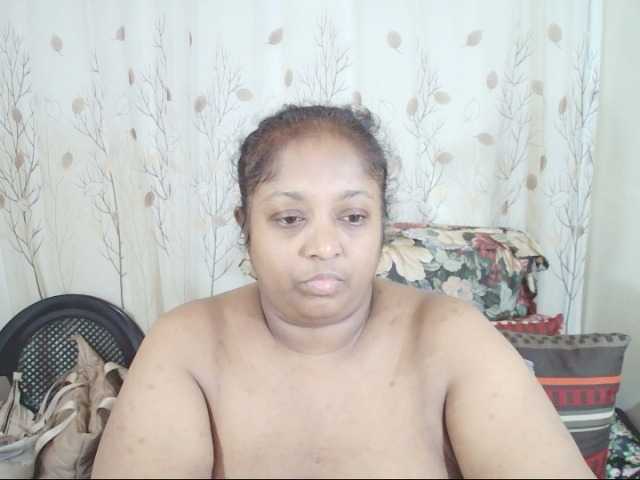 Indiantasha live cam on BongaCams