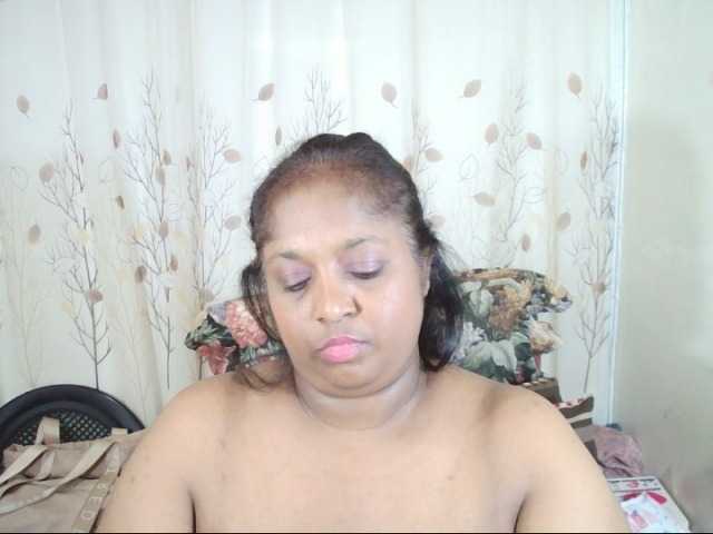 Indiantasha live cam on BongaCams