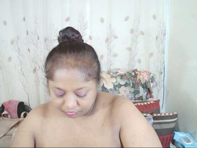 Indiantasha live cam on BongaCams