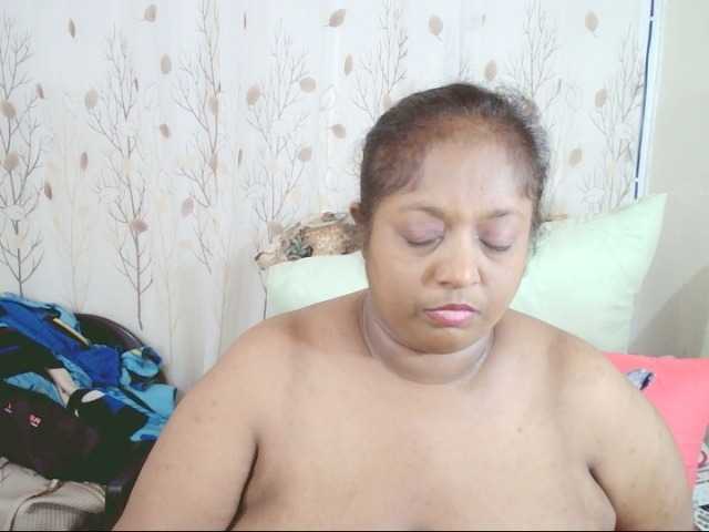 Indiantasha, live now on BongaCams
