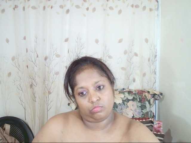 Indiantasha live cam on BongaCams