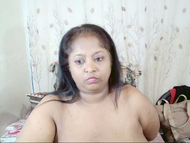 Indiantasha live cam on BongaCams