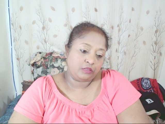 Indiantasha live cam on BongaCams
