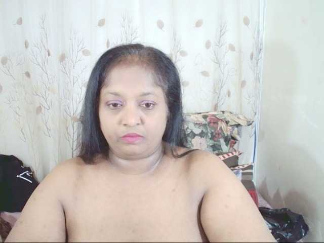 Indiantasha live cam on BongaCams