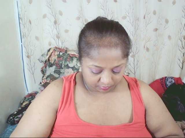 Indiantasha live cam on BongaCams