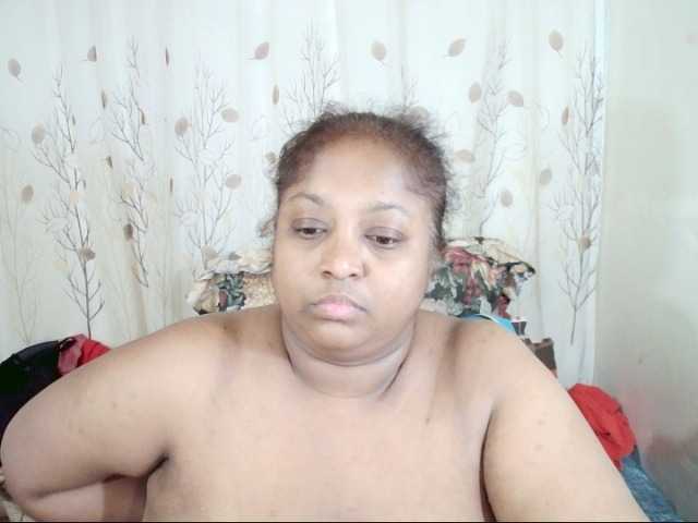 Indiantasha live cam on BongaCams