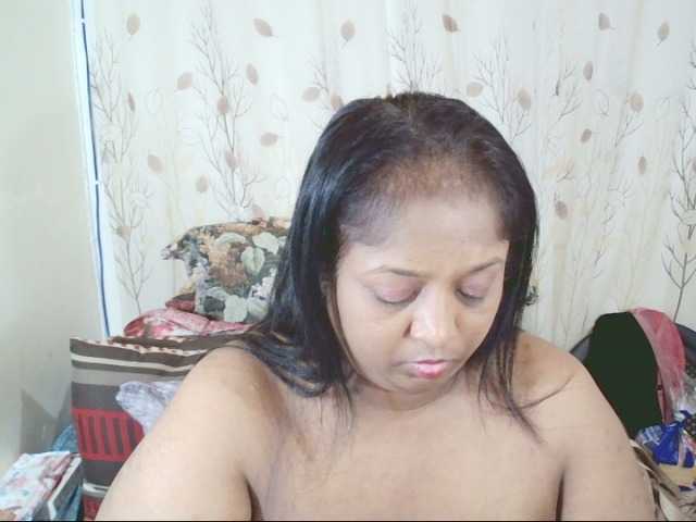 Indiantasha webcam bongacams model stream image