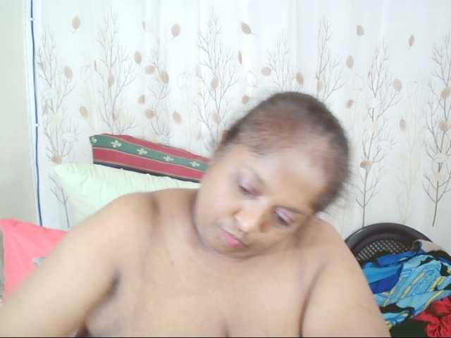 Indiantasha live cam on BongaCams