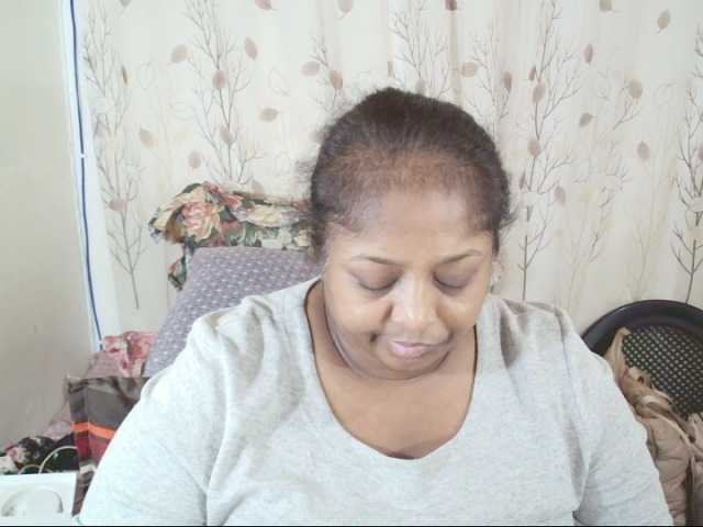 Indiantasha live cam on BongaCams