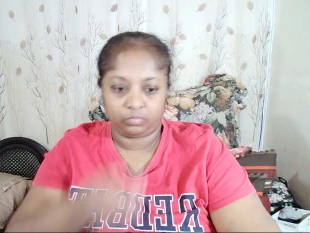 Indiantasha live cam on BongaCams