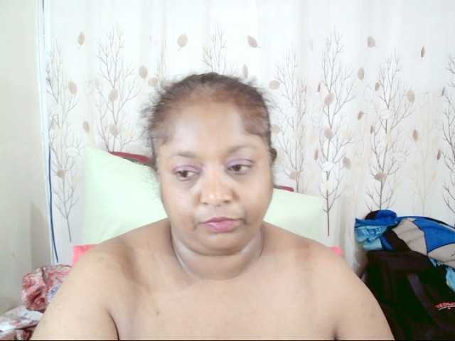 Indiantasha live cam preview