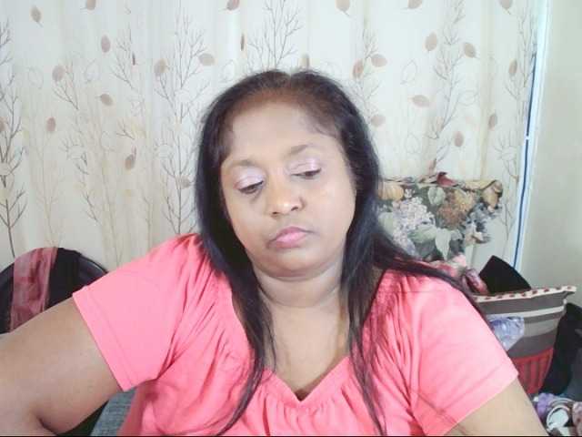 Indiantasha live cam on BongaCams