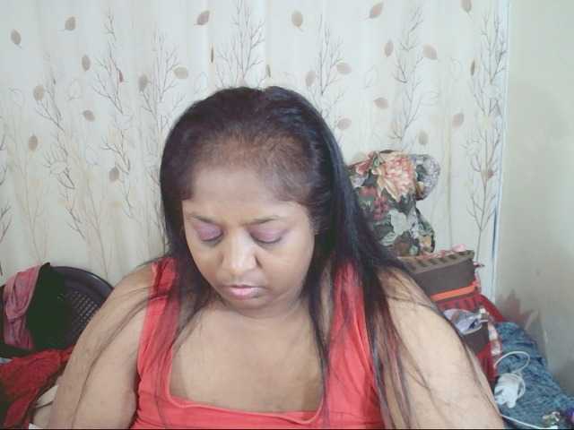 Indiantasha live cam on BongaCams