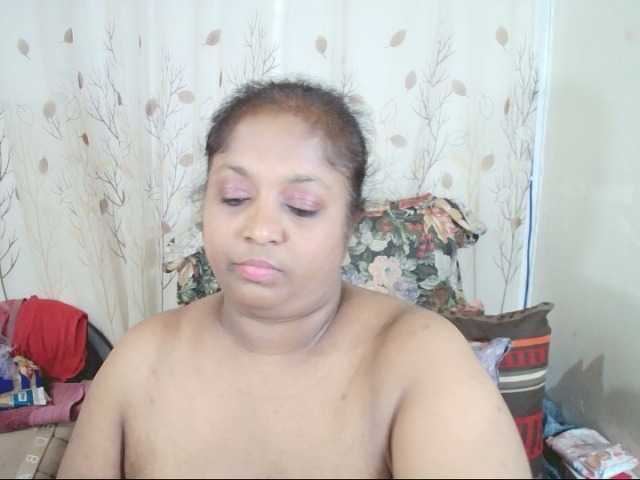Indiantasha live cam on BongaCams