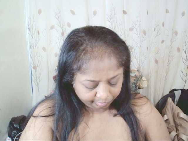 Indiantasha live cam on BongaCams