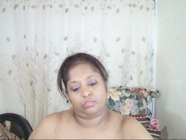 Indiantasha live cam on BongaCams