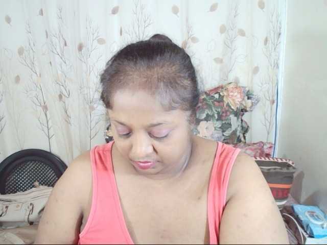 Indiantasha live cam on BongaCams