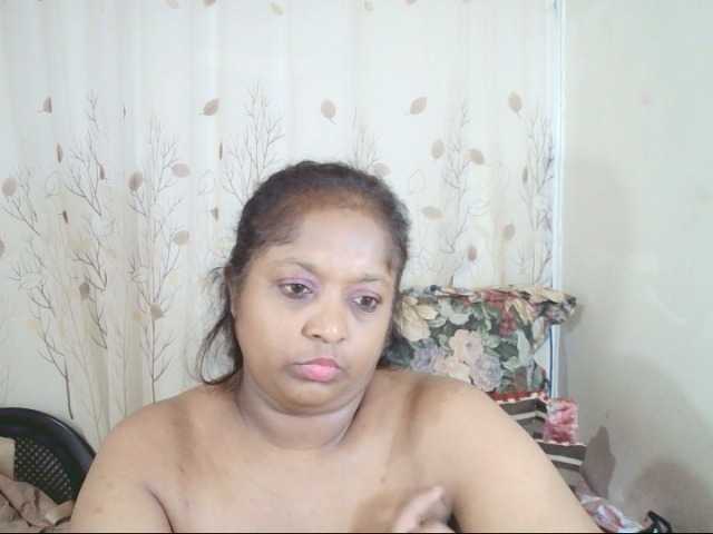 Indiantasha live cam on BongaCams