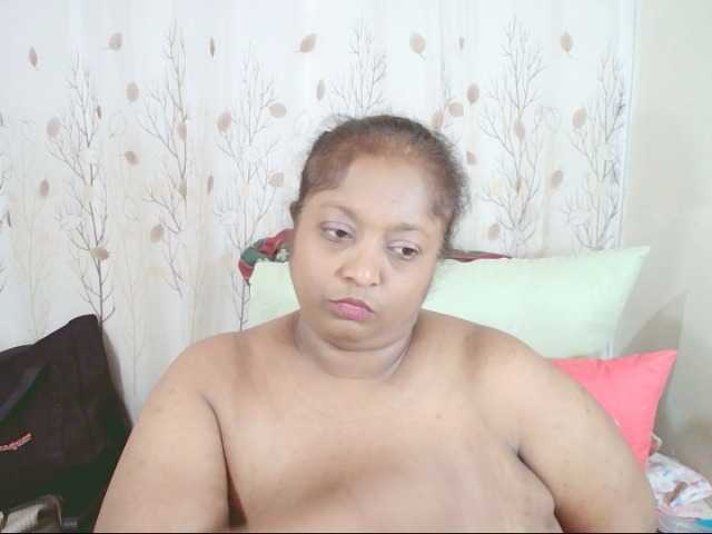 Indiantasha live cam on BongaCams