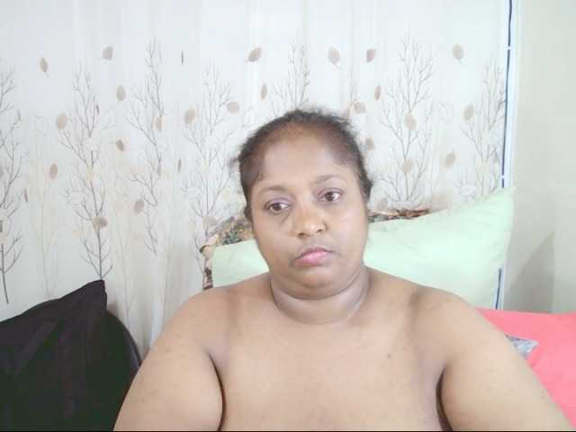 Indiantasha live cam on BongaCams