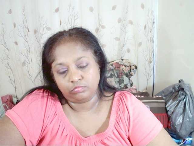 Indiantasha live cam on BongaCams