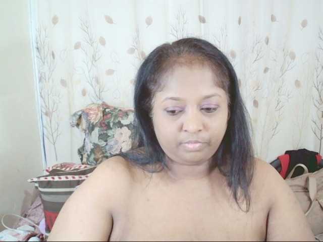 Indiantasha live cam on BongaCams