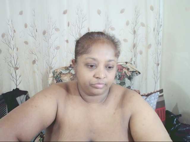 Indiantasha live cam on BongaCams