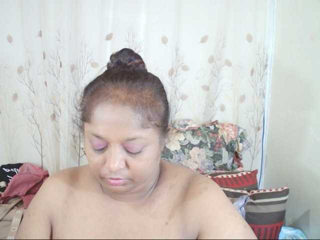 Indiantasha Live Cam on BongaCams