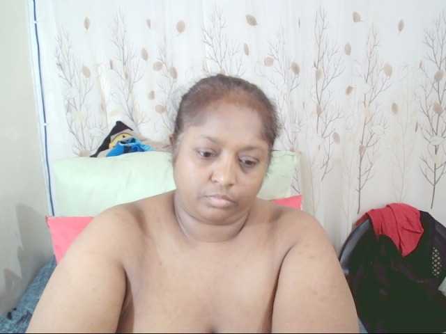 Indiantasha live cam on BongaCams