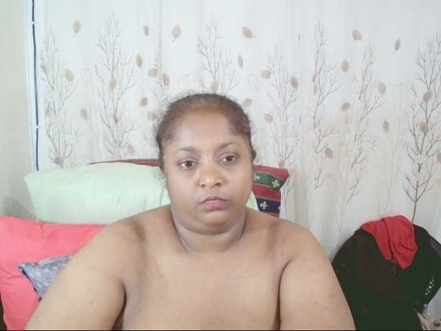 Indiantasha live cam on BongaCams