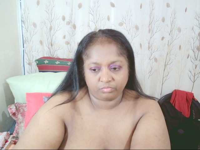 Indiantasha live cam
