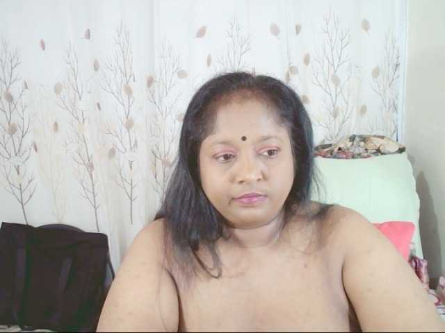 Indiantasha, live now on BongaCams