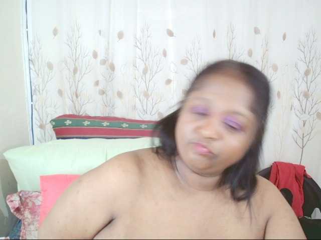 Indiantasha live cam