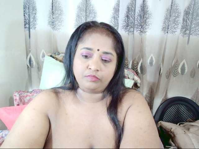 Indiantasha live cam preview