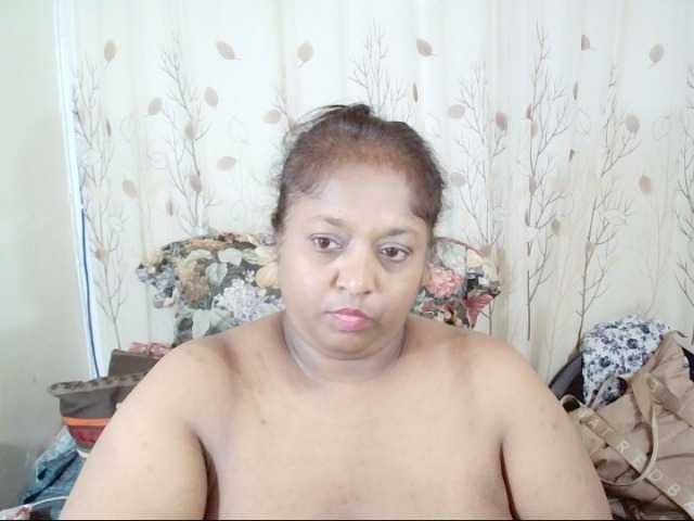Indiantasha live cam on BongaCams