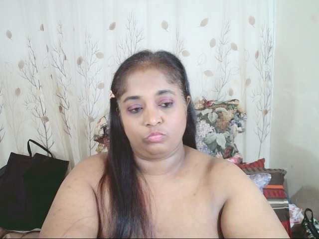 Indiantasha live cam on BongaCams
