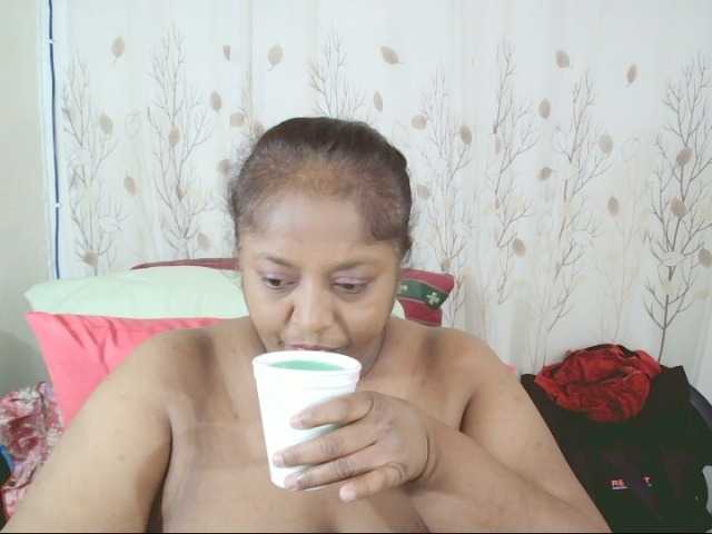 Indiantasha live cam preview