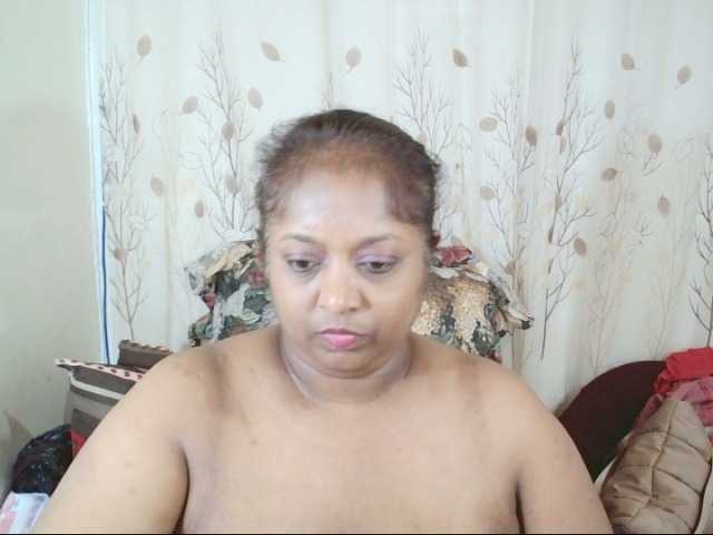 Indiantasha live cam on BongaCams