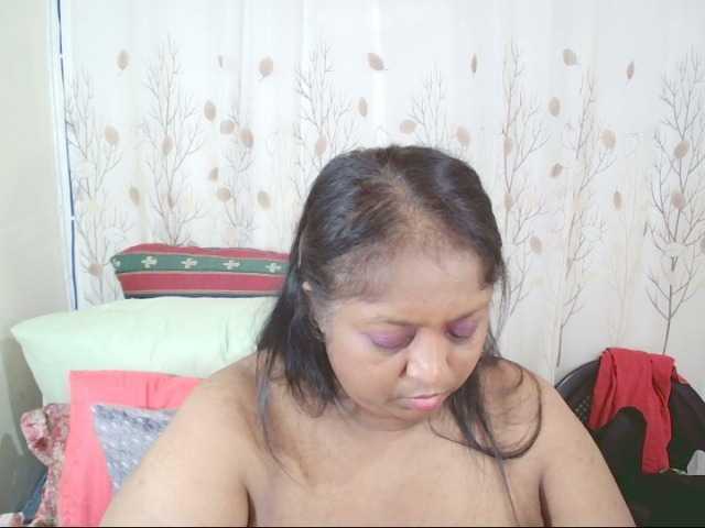 Indiantasha live cam
